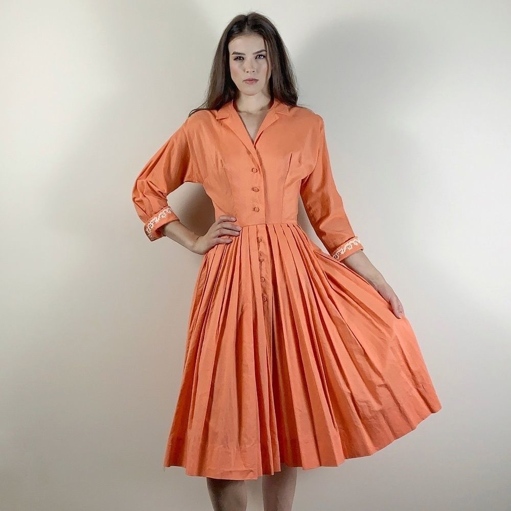Vintage 1940s day dress - Picture 1 of 8